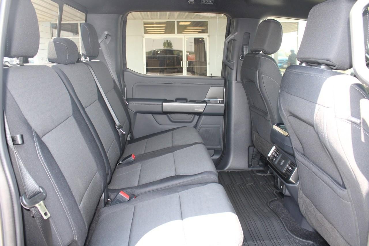 New 2022 Ford F150 XLT w/ XLT Black Appearance Package image 9