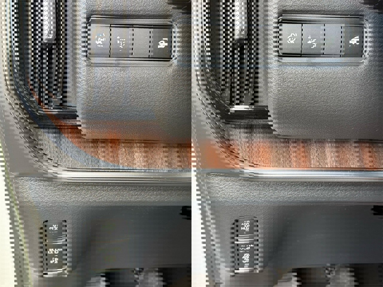 New 2025 Nissan Armada Platinum Reserve image 22