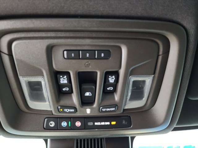 Used 2024 Chevrolet Silverado 1500 LT Trail Boss w/ LT Trail Boss Premium Package image 19