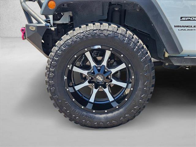 Used 2018 Jeep Wrangler Unlimited Sport S AWD/4WD image 9
