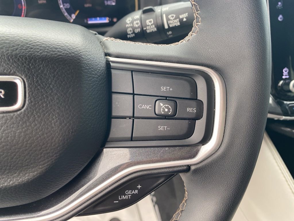 Used 2022 Jeep Wagoneer Series I w/ Premium Group I RWD image 18