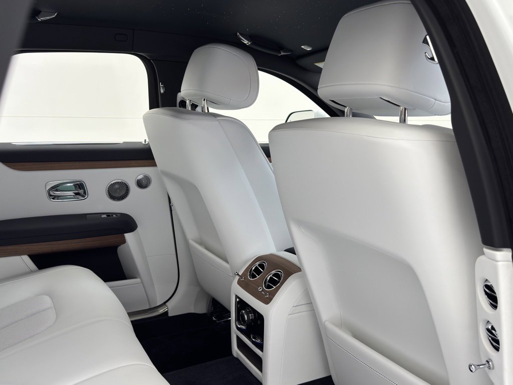 New 2025 Rolls-Royce Ghost image 43