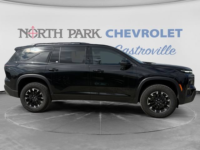 Used 2026 Chevrolet Traverse Z71 w/ Driver Confidence Package AWD/4WD image 2