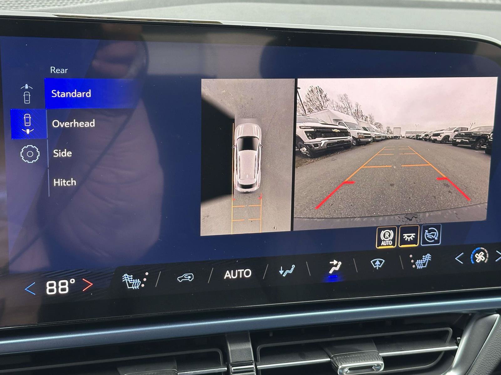 New 2026 Chevrolet Equinox EV LT AWD/4WD image 11