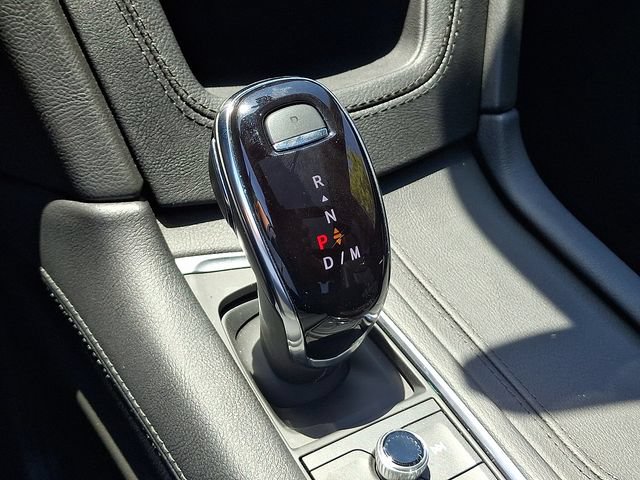 Certified 2025 Cadillac XT6 Luxury AWD/4WD image 15