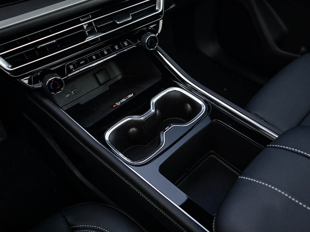 New 2026 Chevrolet Traverse LT image 28