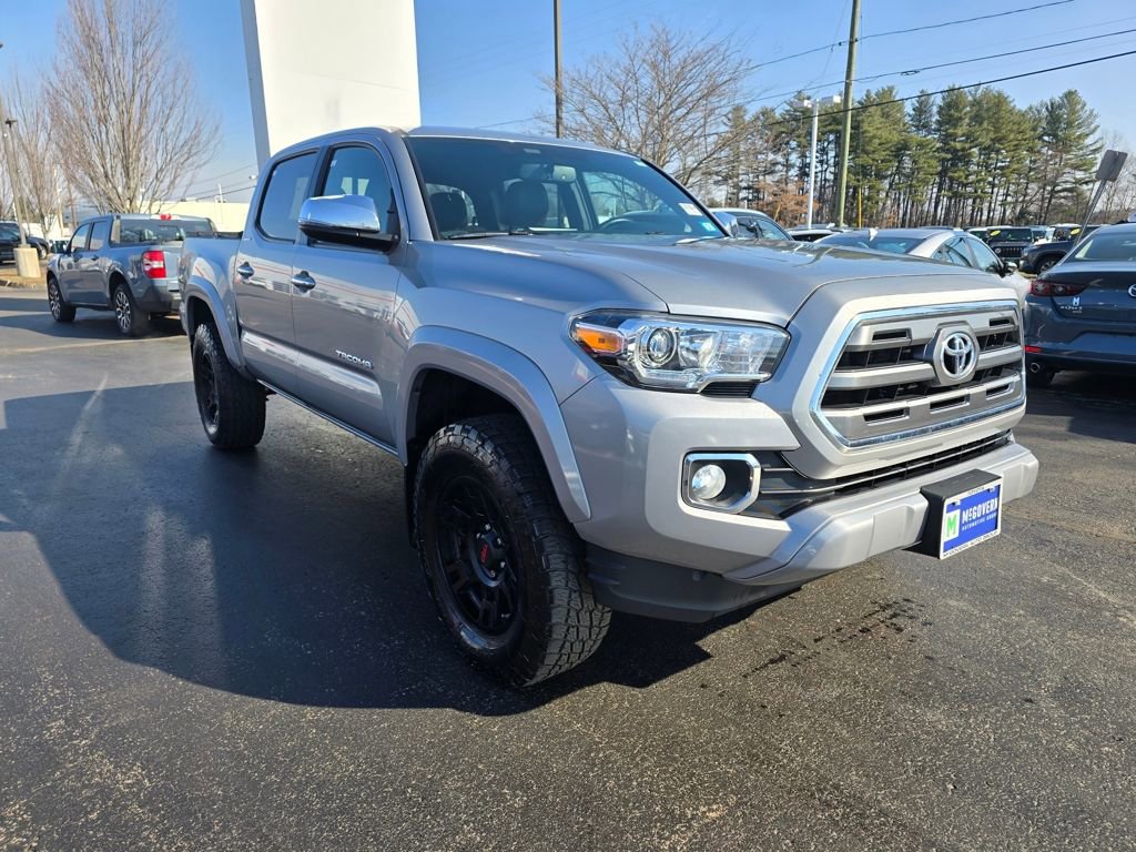 Used 2016 Toyota Tacoma Limited w/ Towing Package image 11