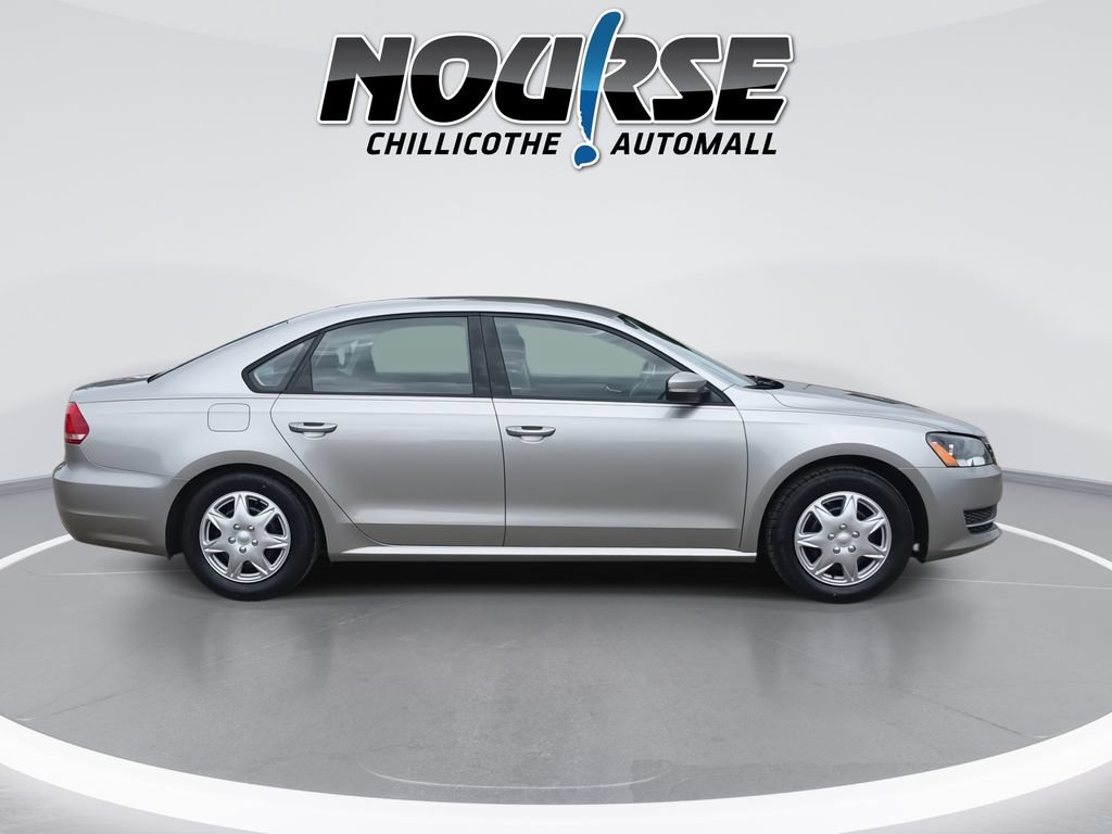 Used 2014 Volkswagen Passat 1.8T S FWD image 9