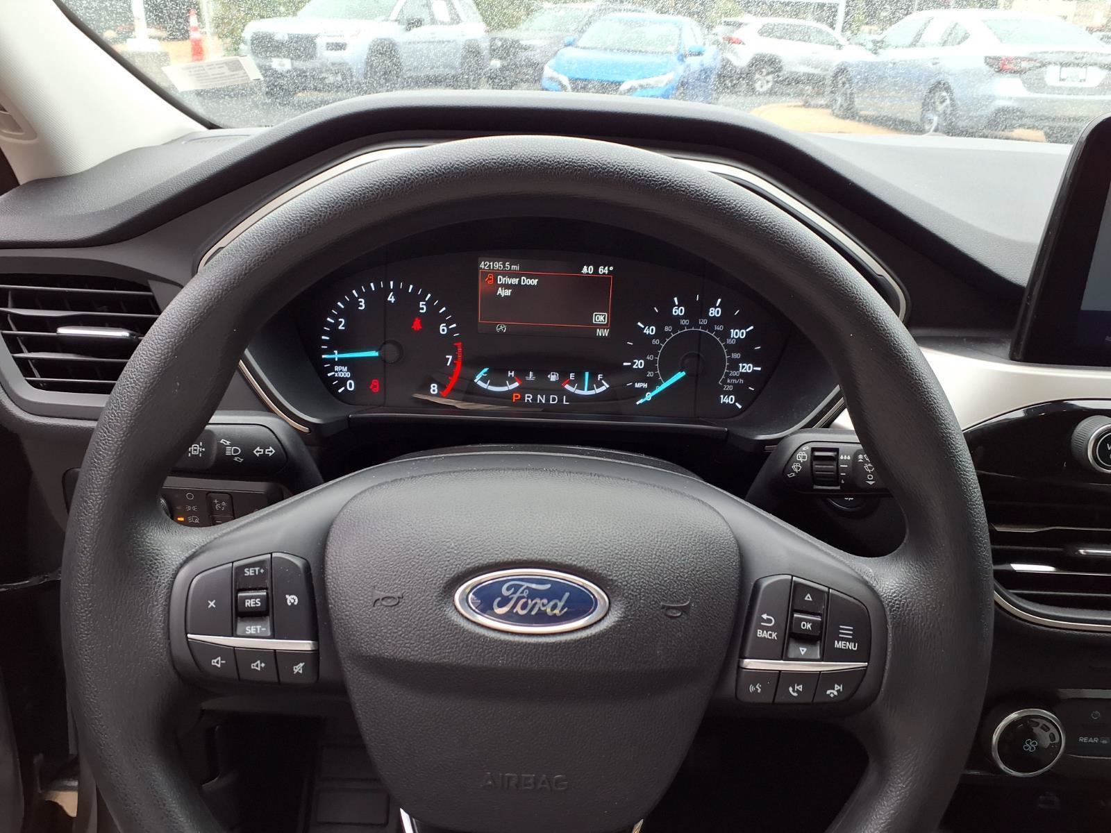 Used 2022 Ford Escape SE FWD image 13