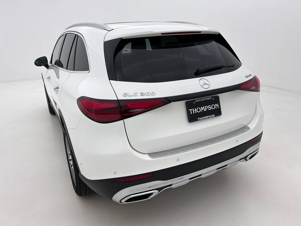 Used 2024 Mercedes-Benz GLC 300 4MATIC image 8