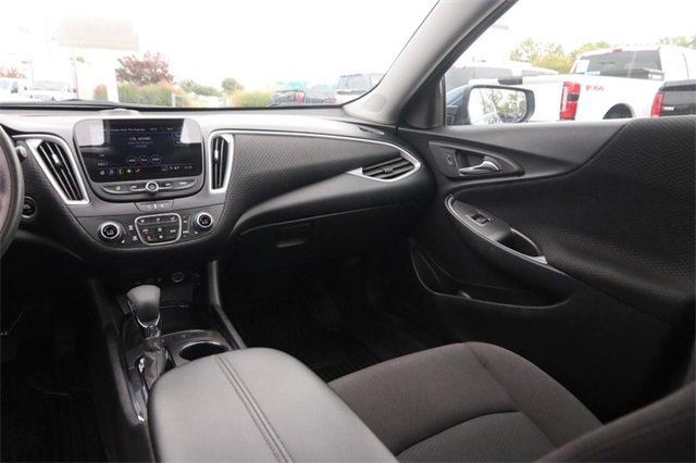 Used 2024 Chevrolet Malibu LT image 23