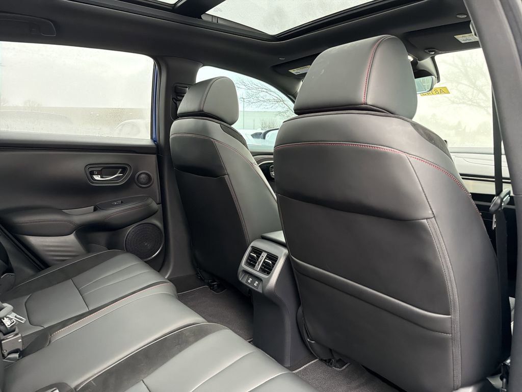 Used 2025 Acura ADX A-Spec FWD image 10