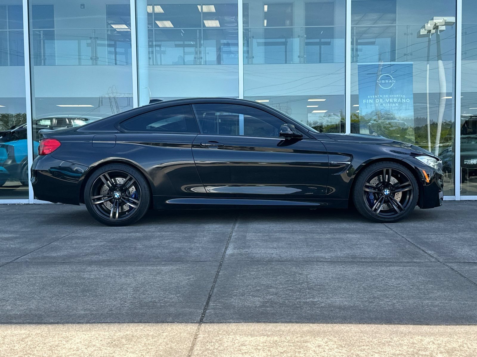 Used 2015 BMW M4 Coupe RWD image 2