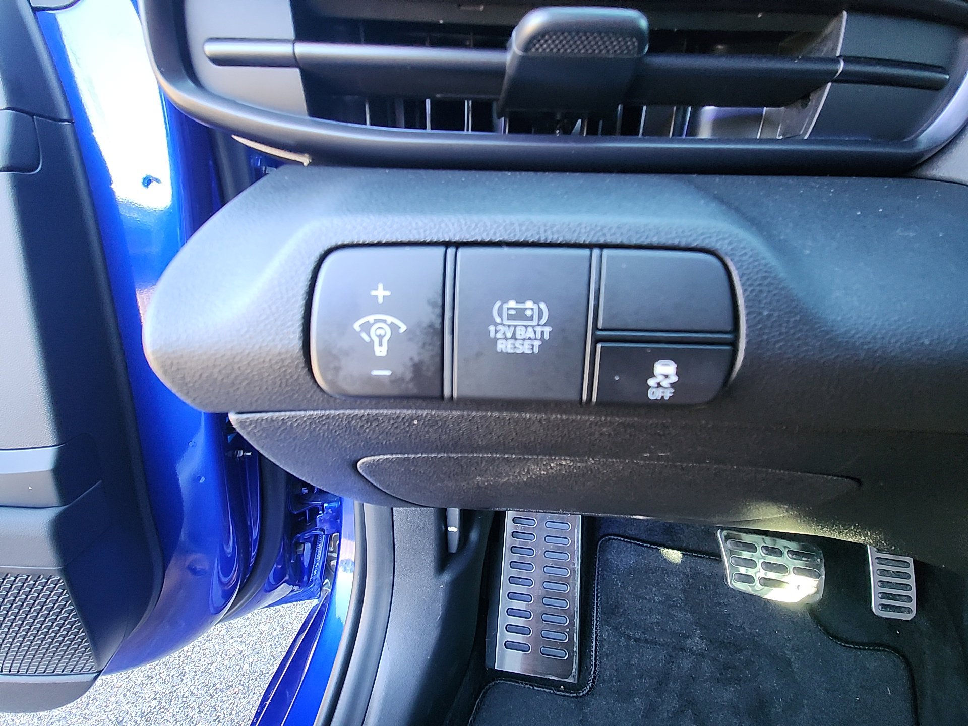 Used 2025 Hyundai Elantra SEL w/ Cargo Package image 20