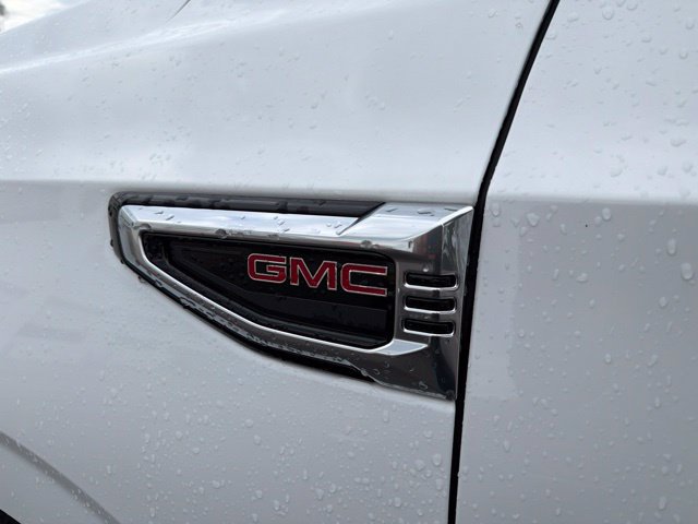 Used 2025 GMC Yukon Denali AWD/4WD image 29
