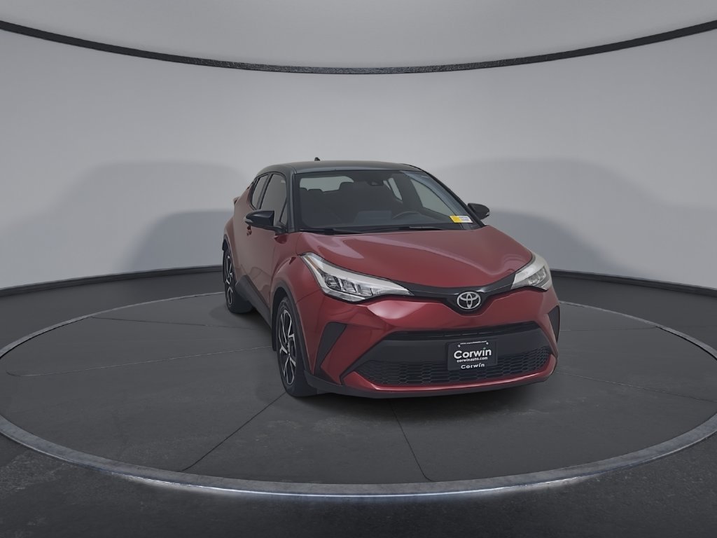 Used 2020 Toyota C-HR XLE FWD image 4