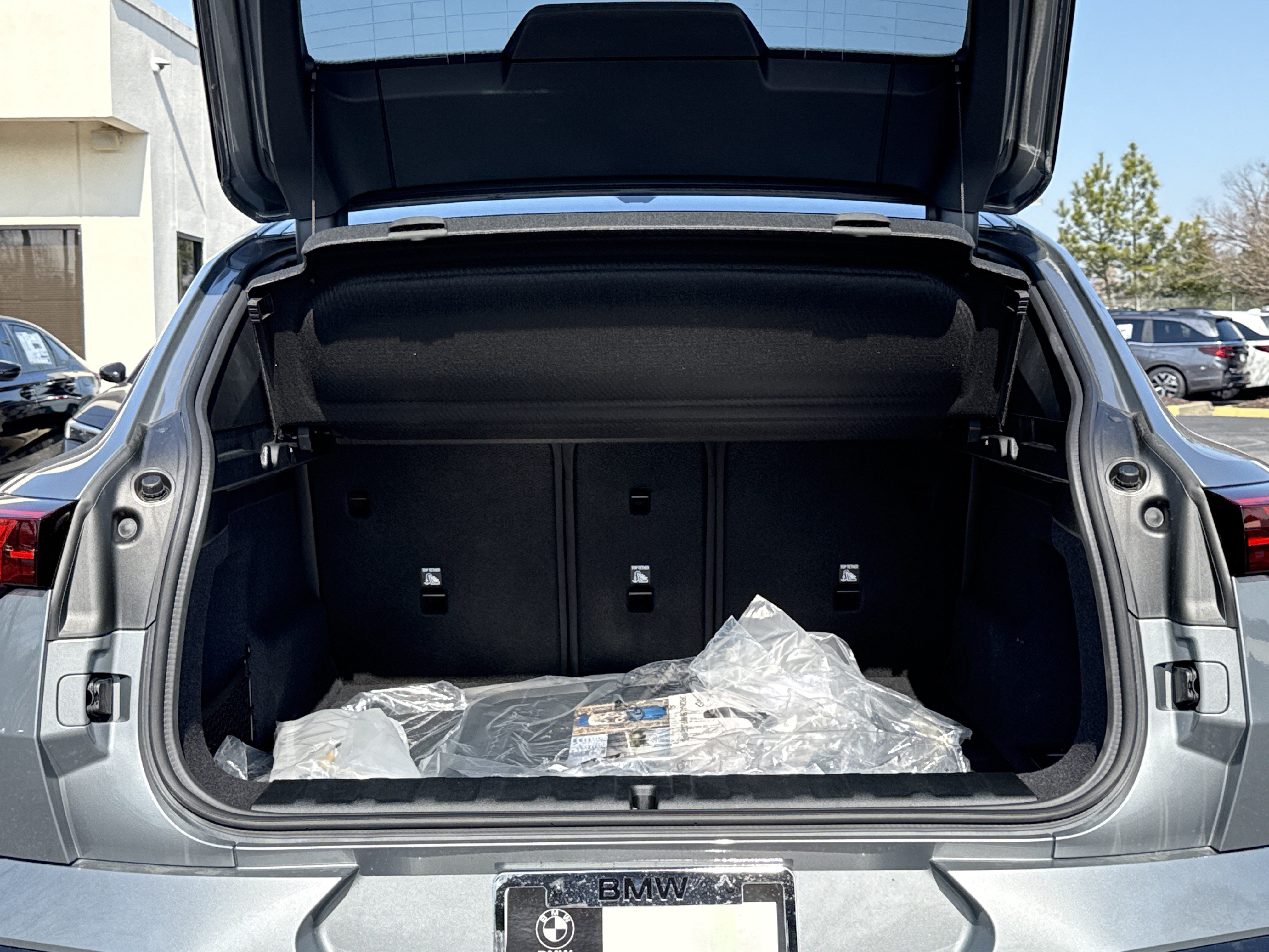 New 2026 BMW X2 xDrive28i AWD/4WD image 21
