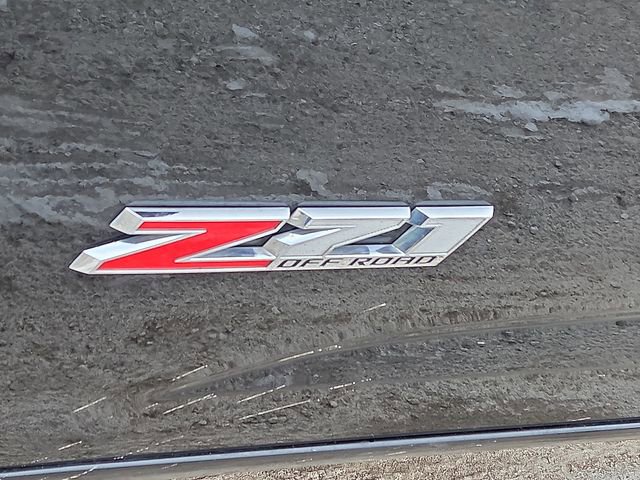 Used 2022 Chevrolet Colorado Z71 w/ Z71 Midnight Edition image 32