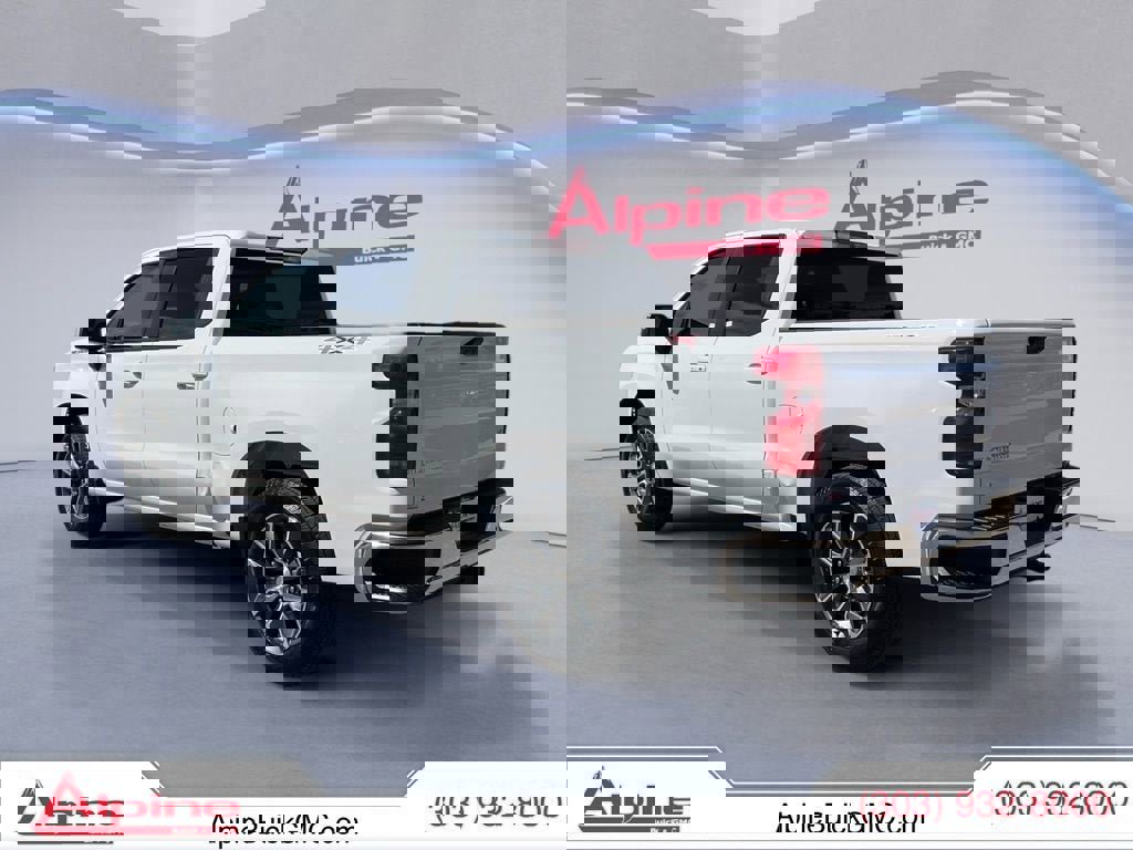 Used 2024 Chevrolet Silverado 1500 LT image 3