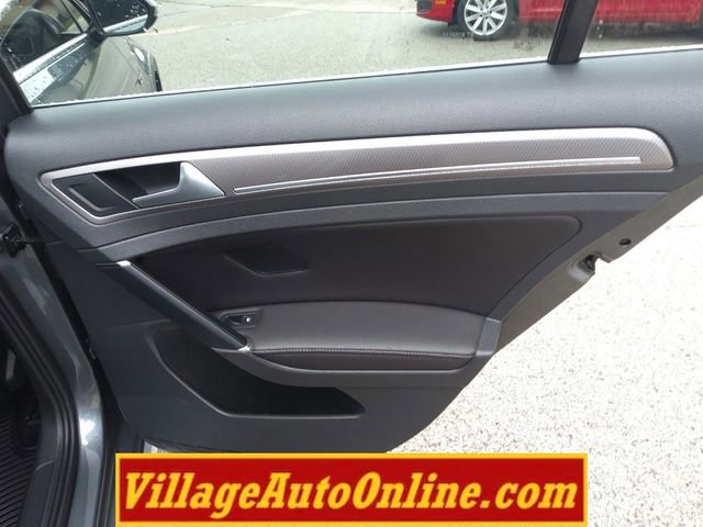 Used 2017 Volkswagen Golf Alltrack SE image 37