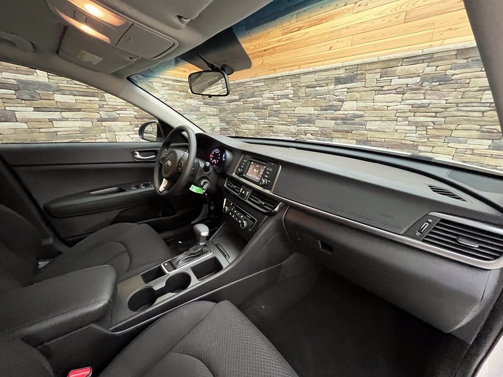 Used 2016 Kia Optima LX FWD image 30