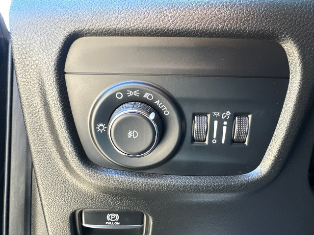 Used 2023 Jeep Grand Cherokee L Limited AWD/4WD image 33