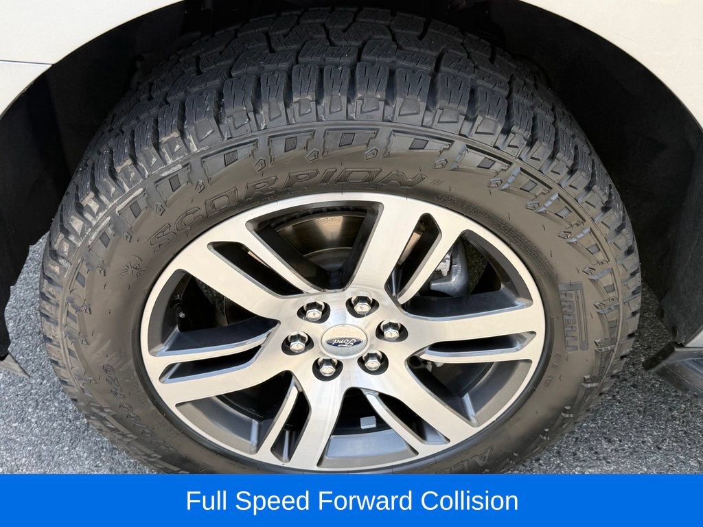 Used 2024 Ford Expedition Limited AWD/4WD image 11