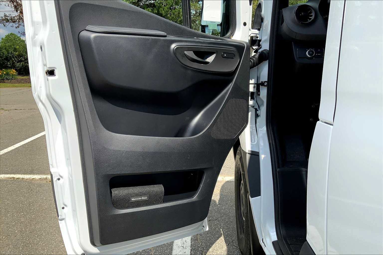 Certified 2025 Mercedes-Benz Sprinter 2500 image 14