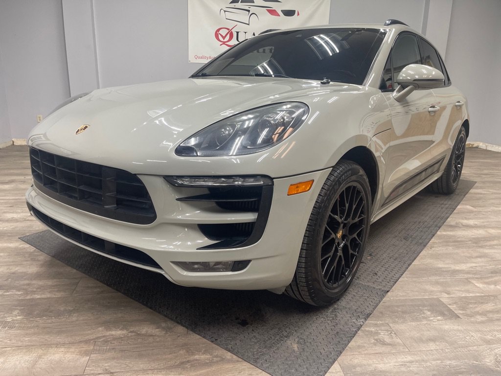 Used 2017 Porsche Macan GTS AWD/4WD image 2