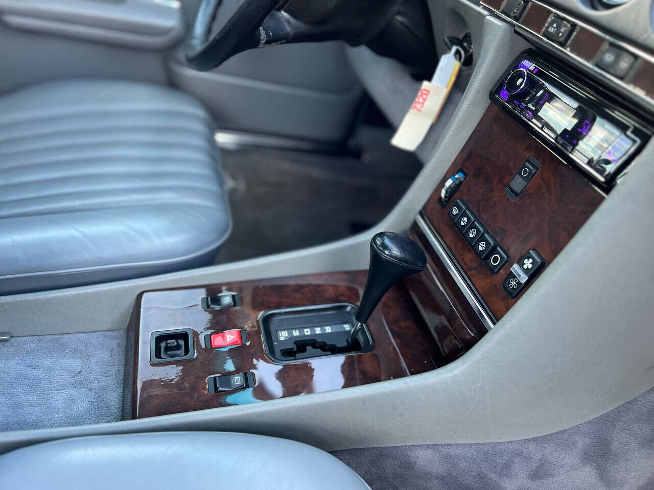 Used 1987 Mercedes-Benz 560 SL image 15