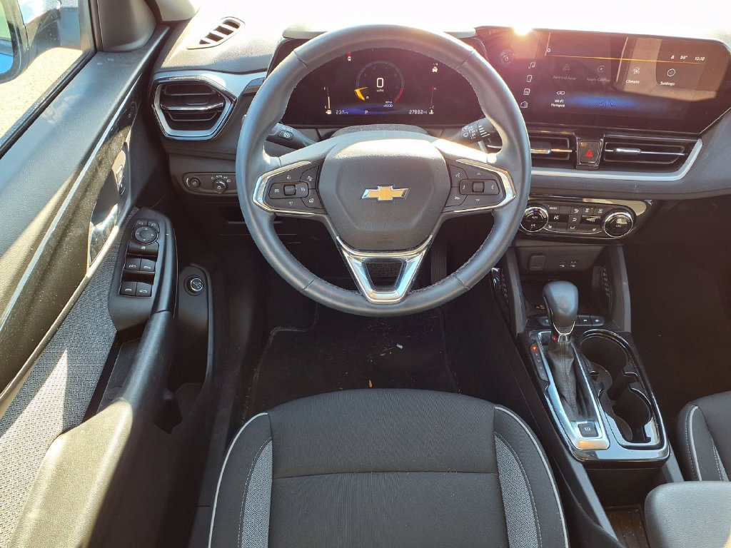 Used 2024 Chevrolet TrailBlazer LT w/ Convenience Package FWD image 15