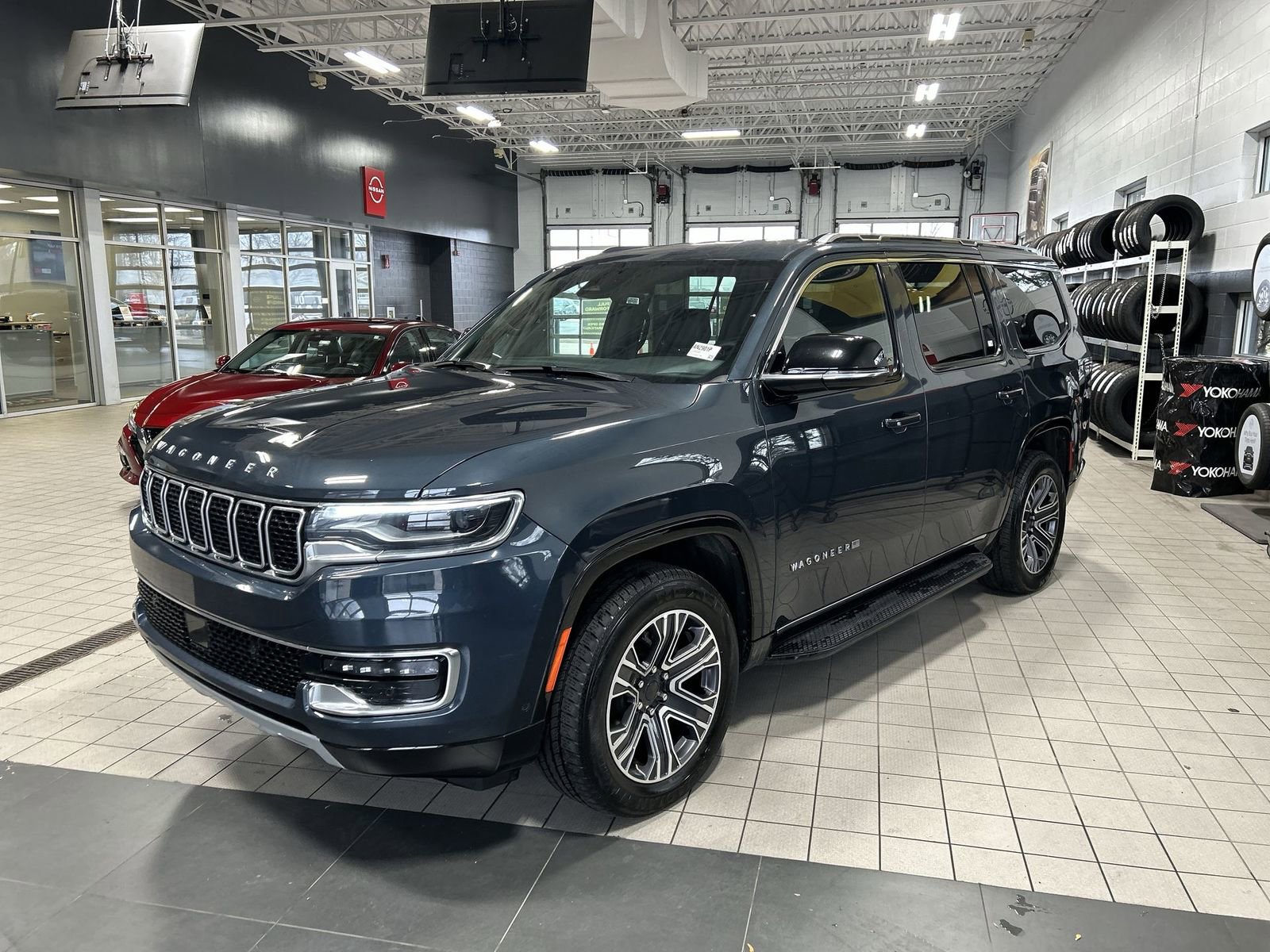 Used 2024 Jeep Wagoneer Series II AWD/4WD image 29
