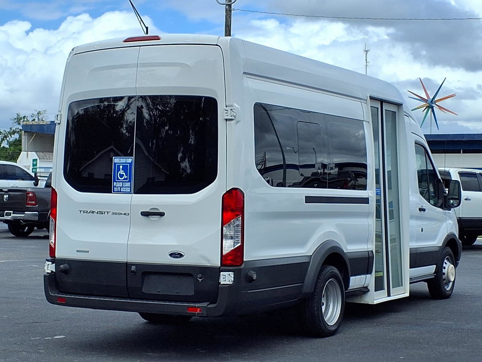 Used 2016 Ford Transit 350 XL image 27