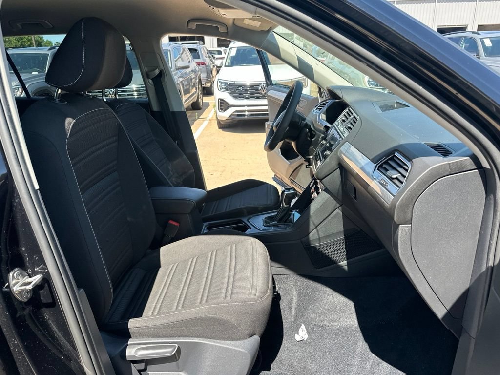 Used 2022 Volkswagen Tiguan S FWD image 21
