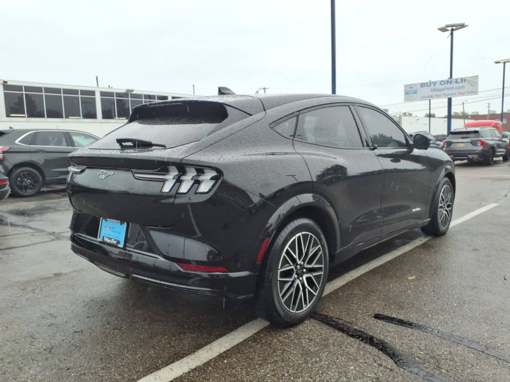 Certified 2024 Ford Mustang Mach-E Premium AWD/4WD image 5