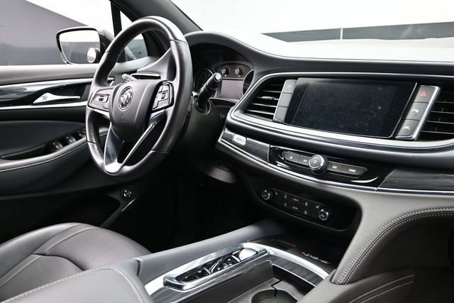 Used 2023 Buick Enclave Essence FWD image 18