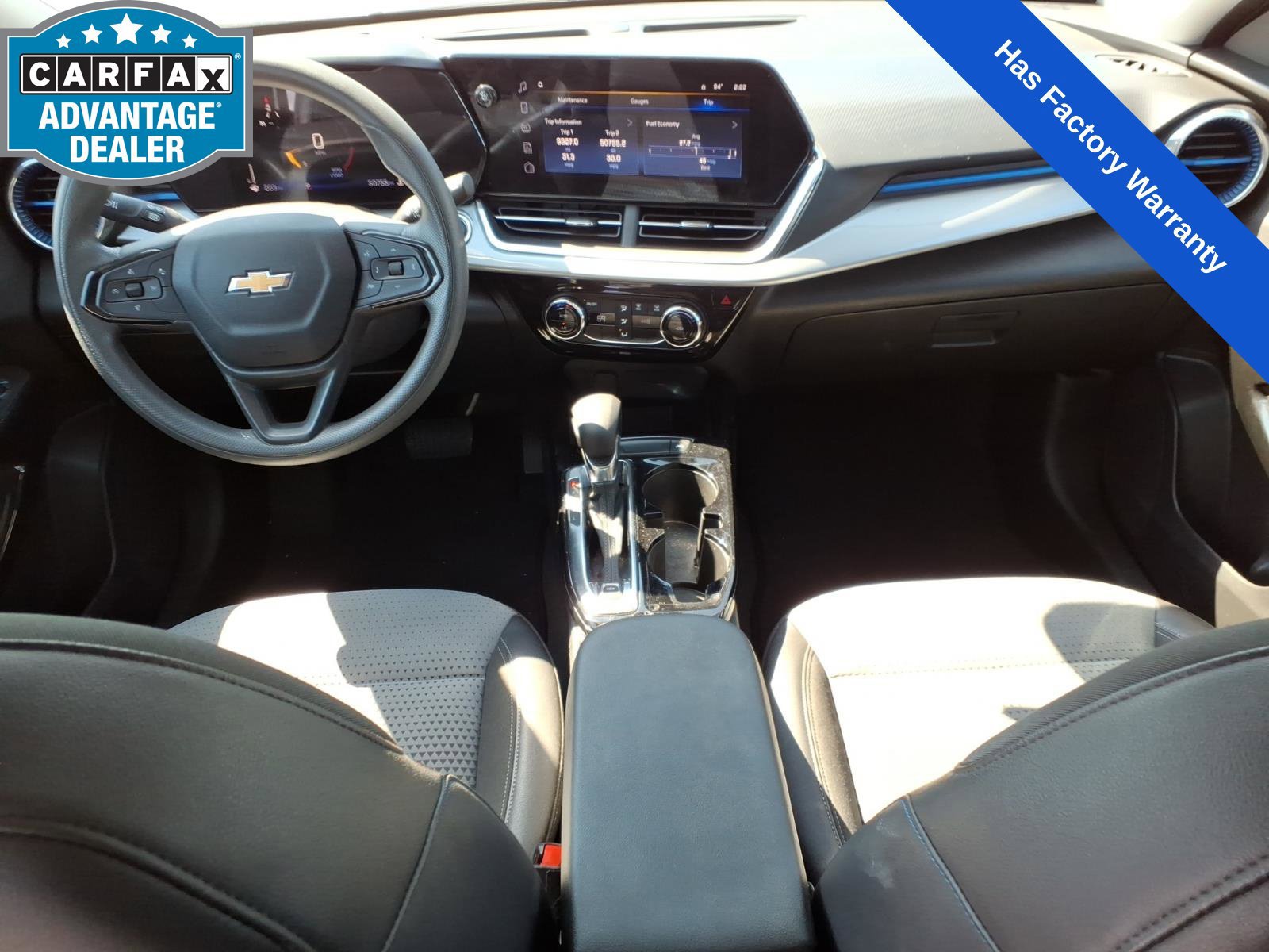 Used 2025 Chevrolet Trax LT FWD image 12