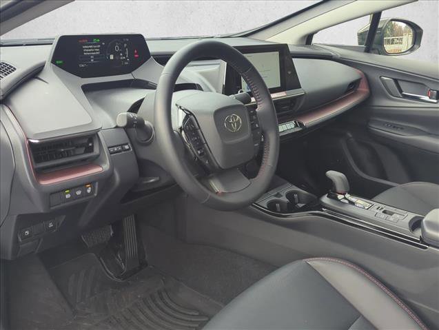 Used 2025 Toyota Prius Plug-In Hybrid image 9