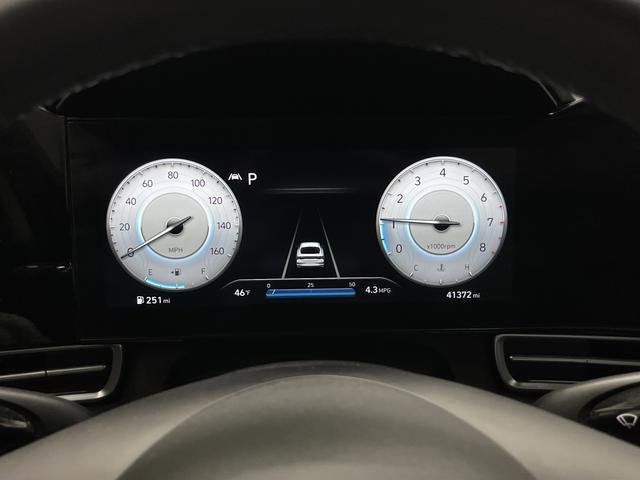 Used 2021 Hyundai Elantra Limited image 17