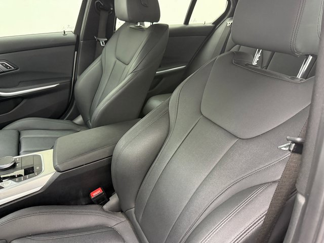Used 2020 BMW 330i Sedan w/ Convenience Package image 9