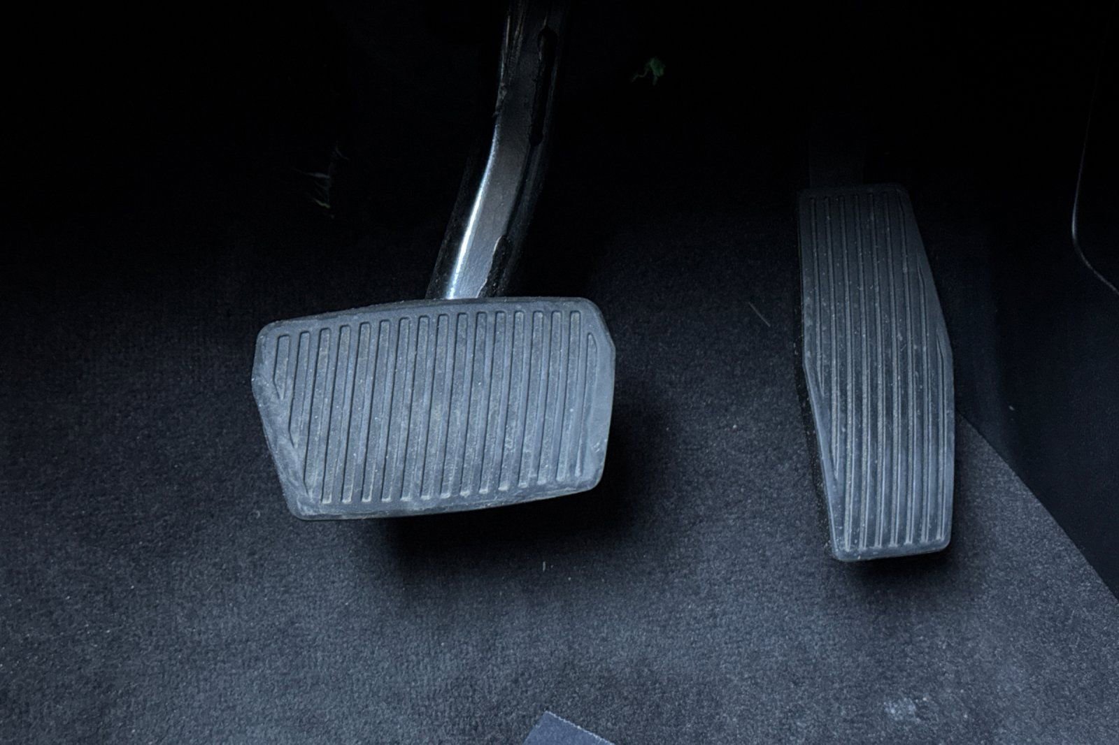 Used 2025 Cadillac XT4 Premium Luxury image 41