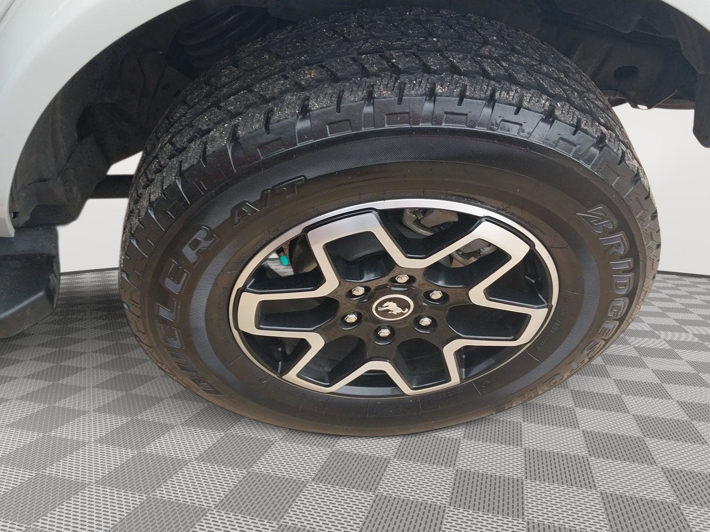 Used 2023 Ford Bronco Outer Banks image 26