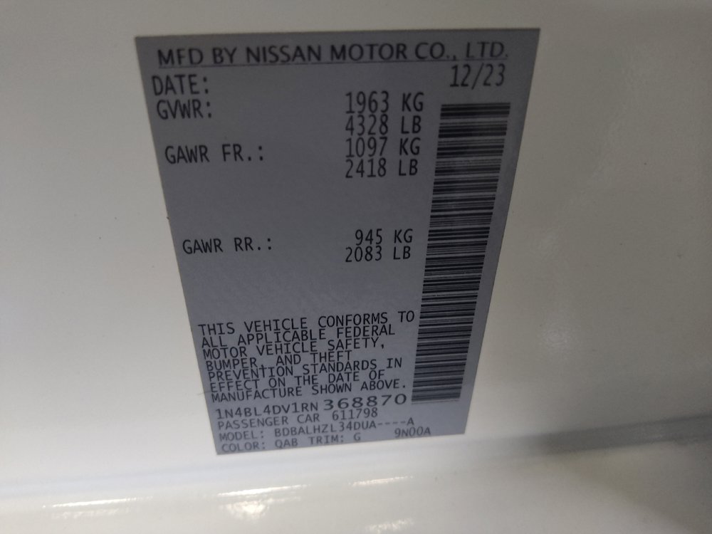 Used 2024 Nissan Altima 2.5 SV FWD image 33