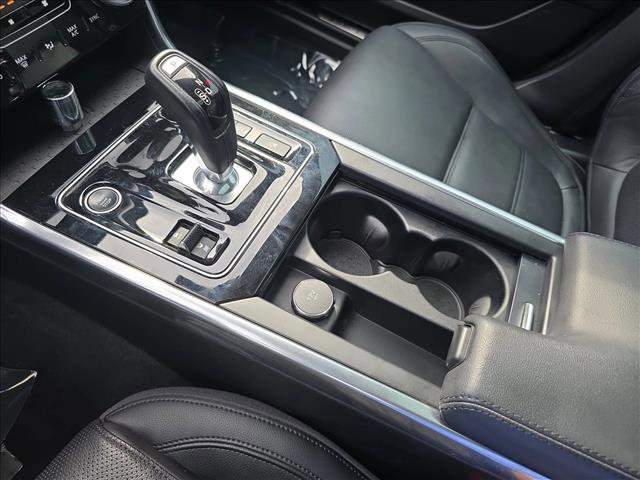 Used 2020 Jaguar XE S AWD/4WD image 24