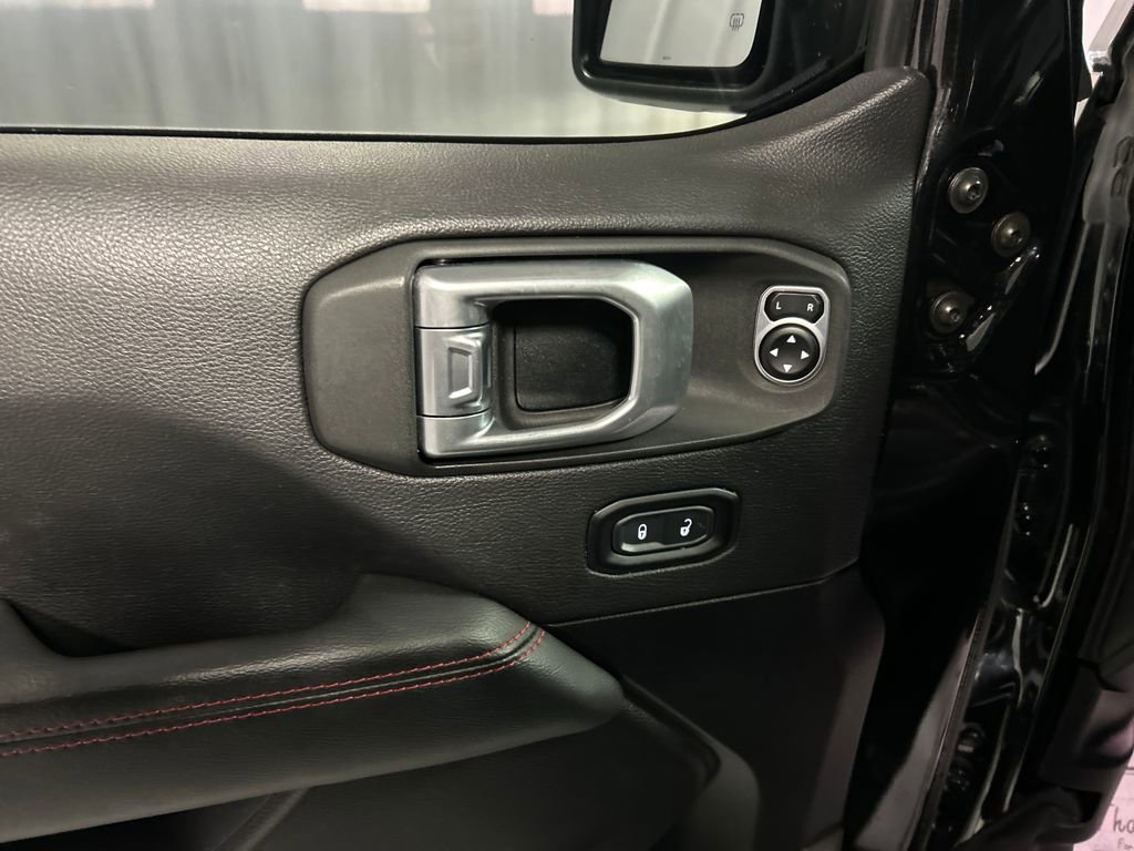Used 2020 Jeep Wrangler Unlimited Rubicon AWD/4WD image 12