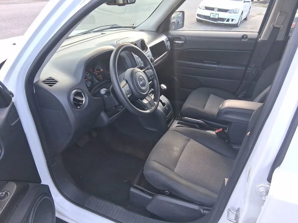 Used 2014 Jeep Patriot Sport w/ Power Value Group FWD image 9