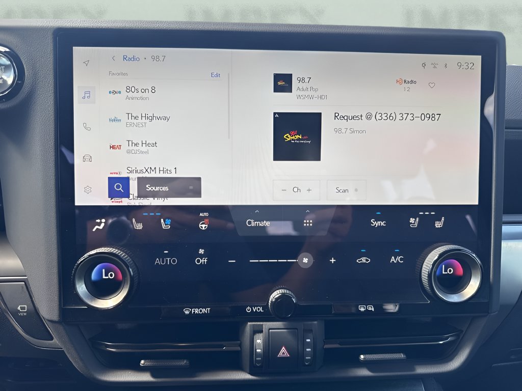 Used 2024 Lexus GX 550 AWD/4WD image 19