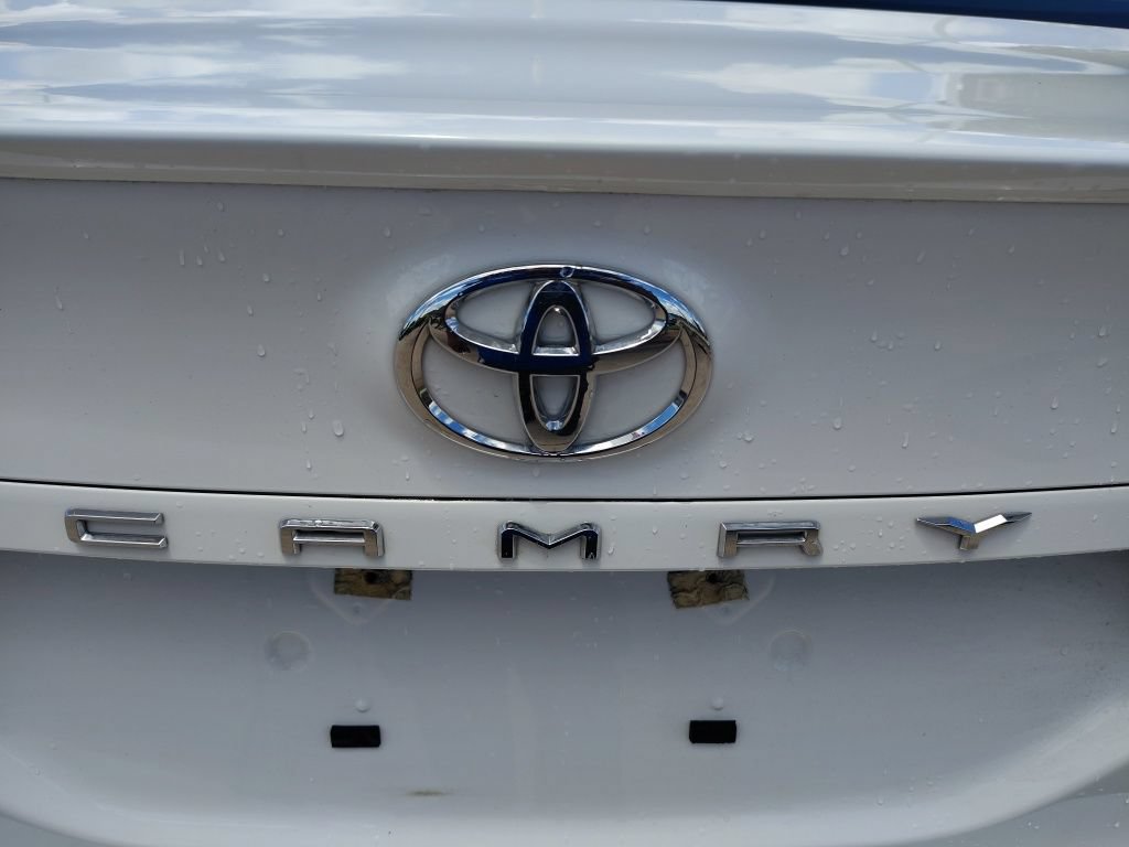 Used 2023 Toyota Camry SE FWD image 18