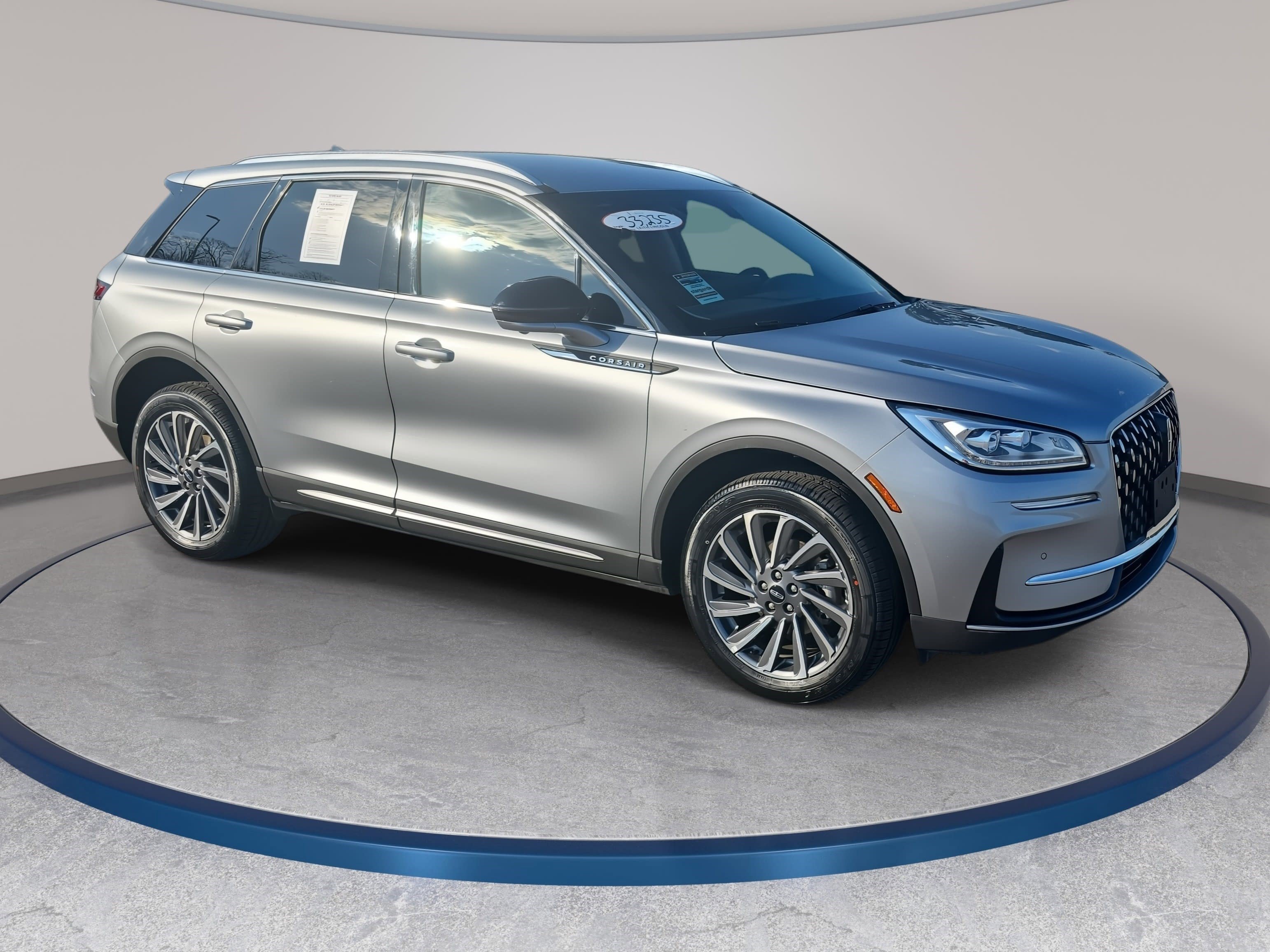 Certified 2024 Lincoln Corsair Reserve w/ Equipment Group 201A image 3