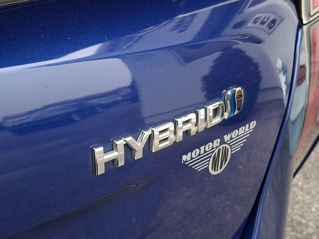 Used 2018 Toyota Prius One image 30